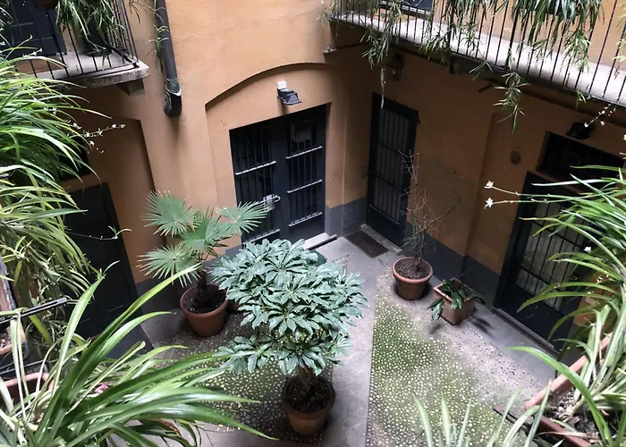 Brera Vip Spotlight - Brera - Duomo - Castello Sforzesco - Lanza Metro M2